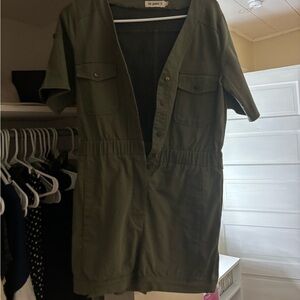 Cutest romper ever. So cute for the fall!